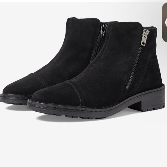 ERIC MICHAEL MELBOURNE Napoli Black Suede Side Zip Booties EU Size 39 (8.5-9) - Picture 1 of 10